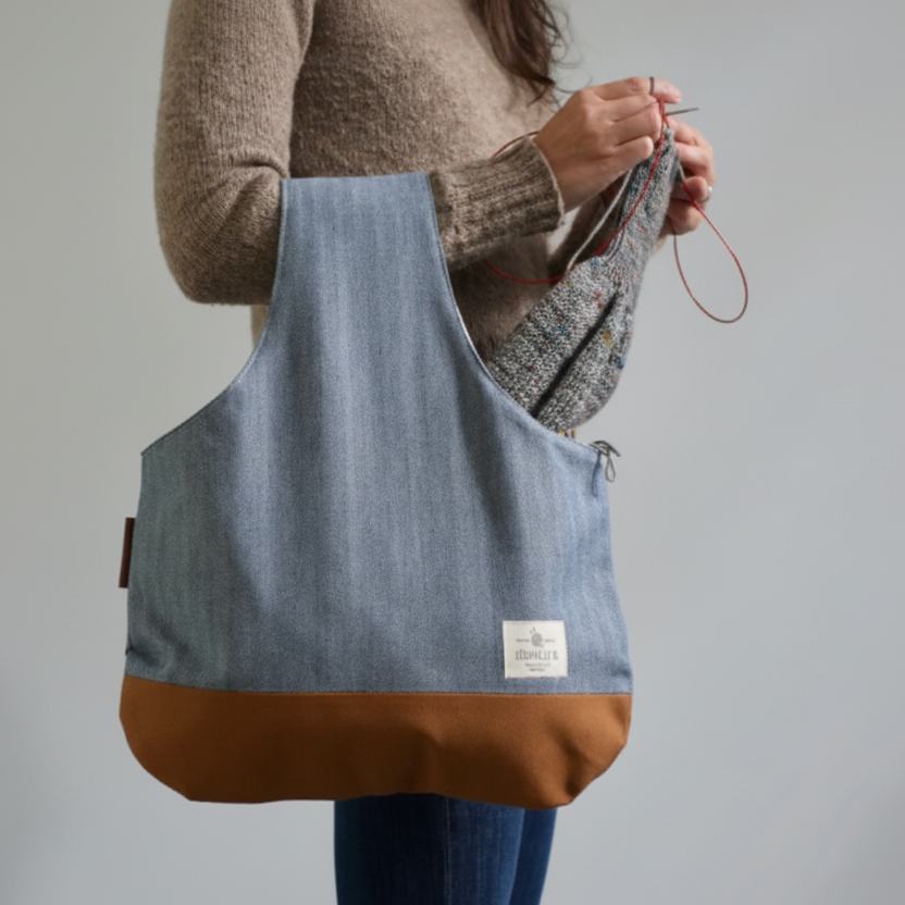 Knitting project bag in canvas made by hand in Canada