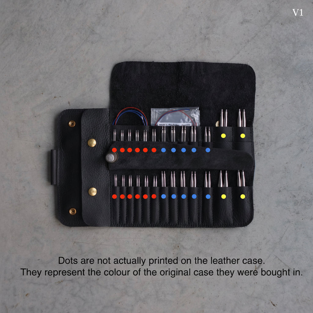 V1 of the black leather case and the placement of the three needle sets in one case / V1  de l'étui de cuir noir avec le placement des aiguilles des trois ensemble tout en un